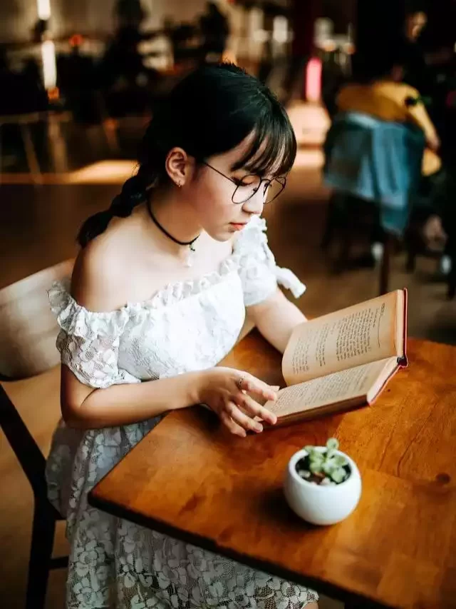 cropped-she-reading-book.webp